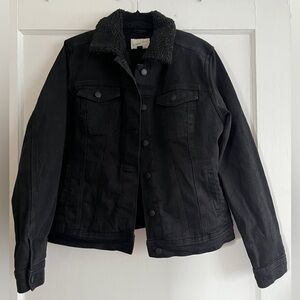 Universal Thread Black Denim Jacket with Sherpa